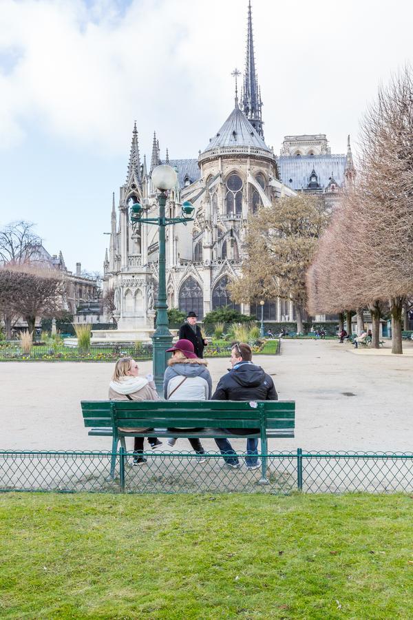 Veeve - Overlooking The Seine On Ile De La Cite Párizs Kültér fotó